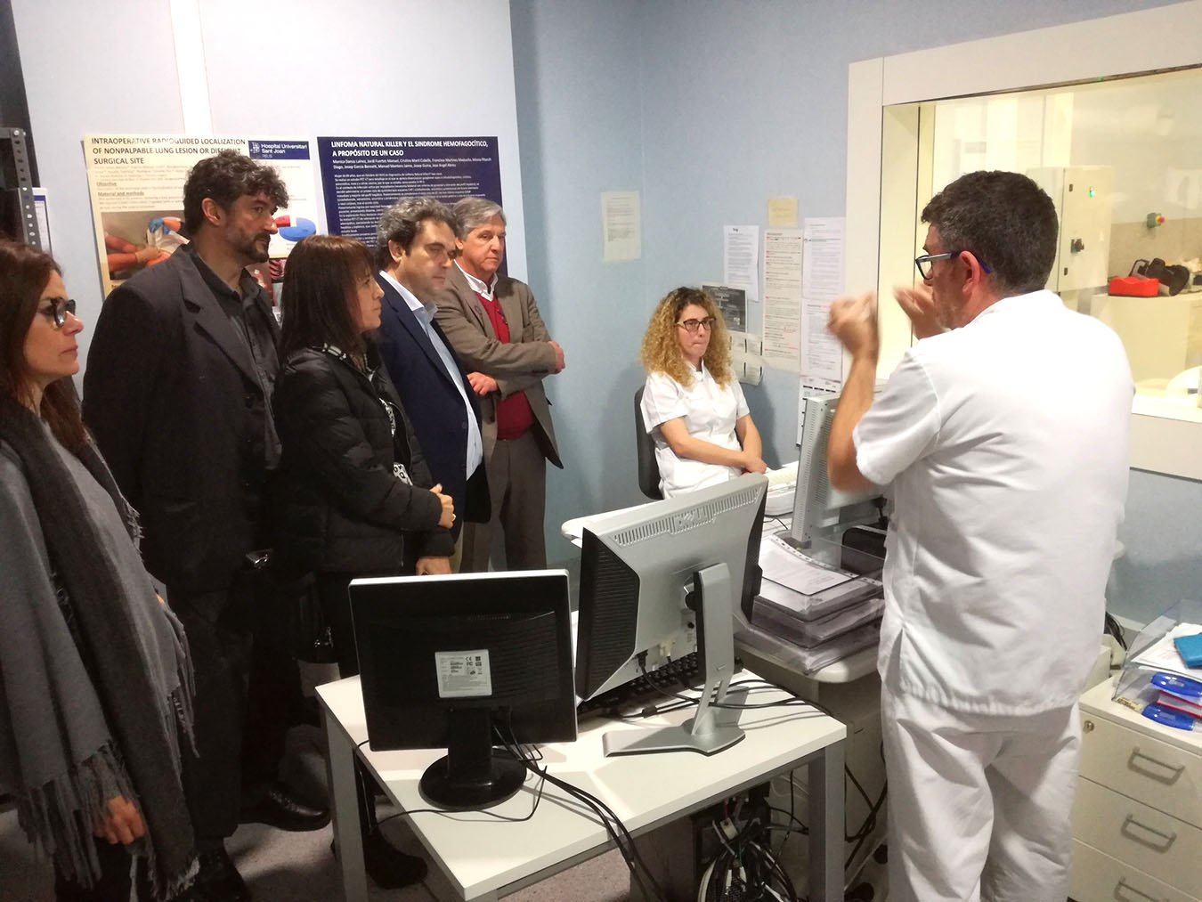 Adrià Comella en un moment de la visita